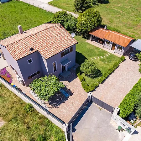 Vila Roma Pula